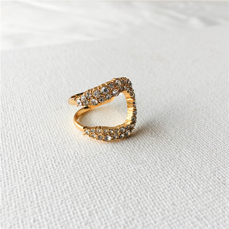 Ariana ~ Crescent Pearl Ring - BIANCA     BOUTIQUE