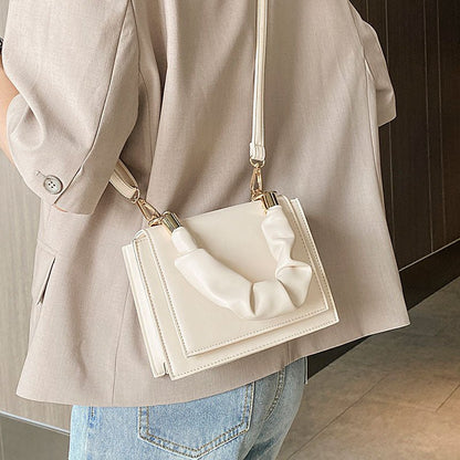 Tiana ~ Flattering Cream Handbag